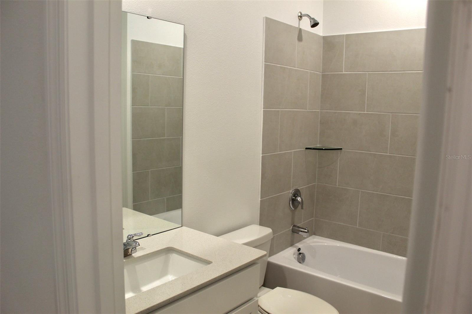 4359 Vibernum Ave Property Photo 7
