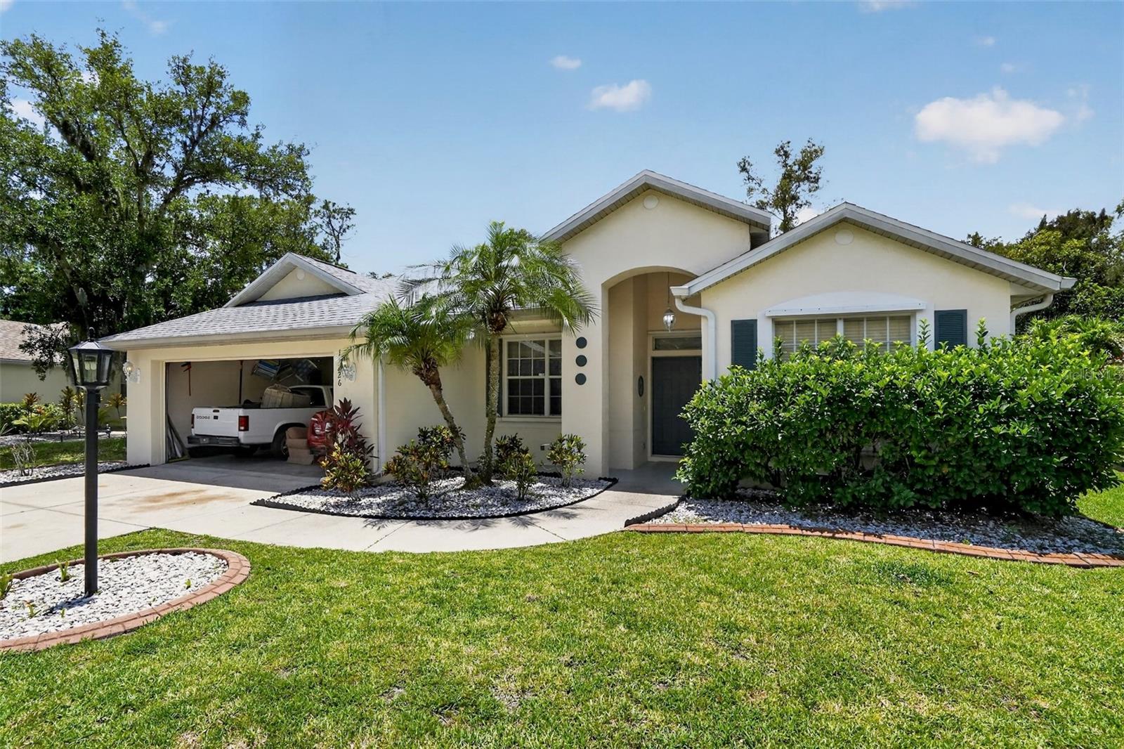 11226 PRIMROSE CIR Property Photo 1
