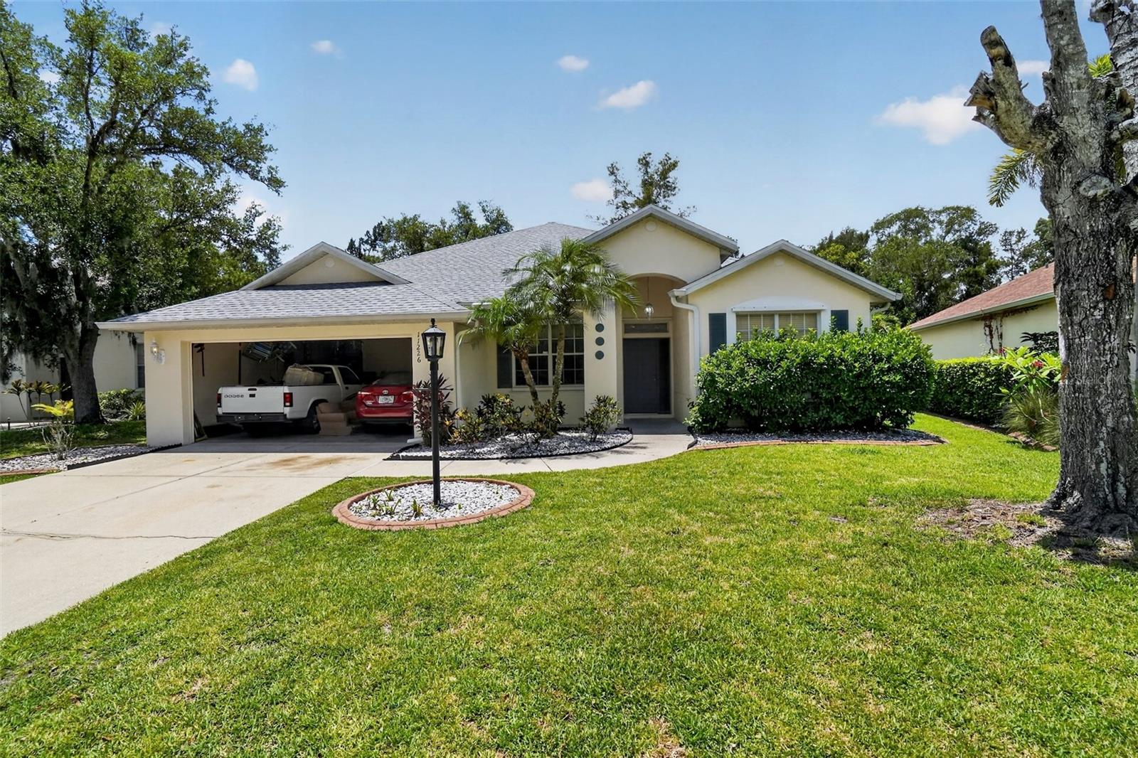 11226 Primrose Cir Property Photo 2