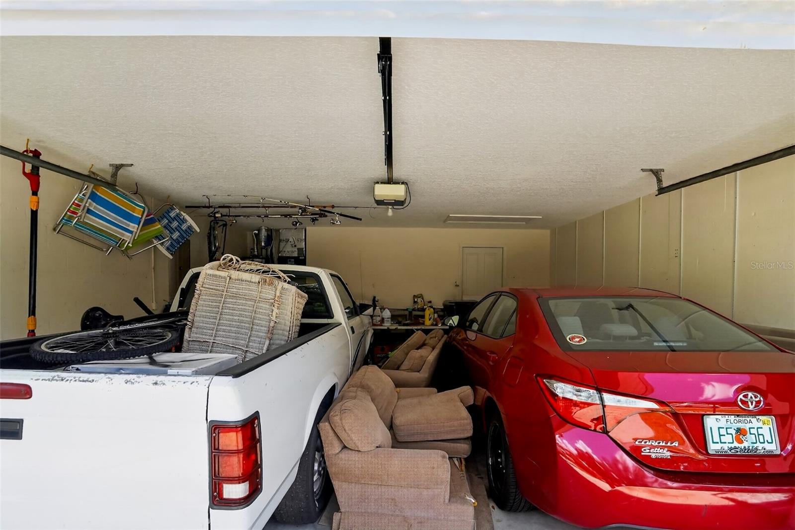 11226 Primrose Cir Property Photo 4