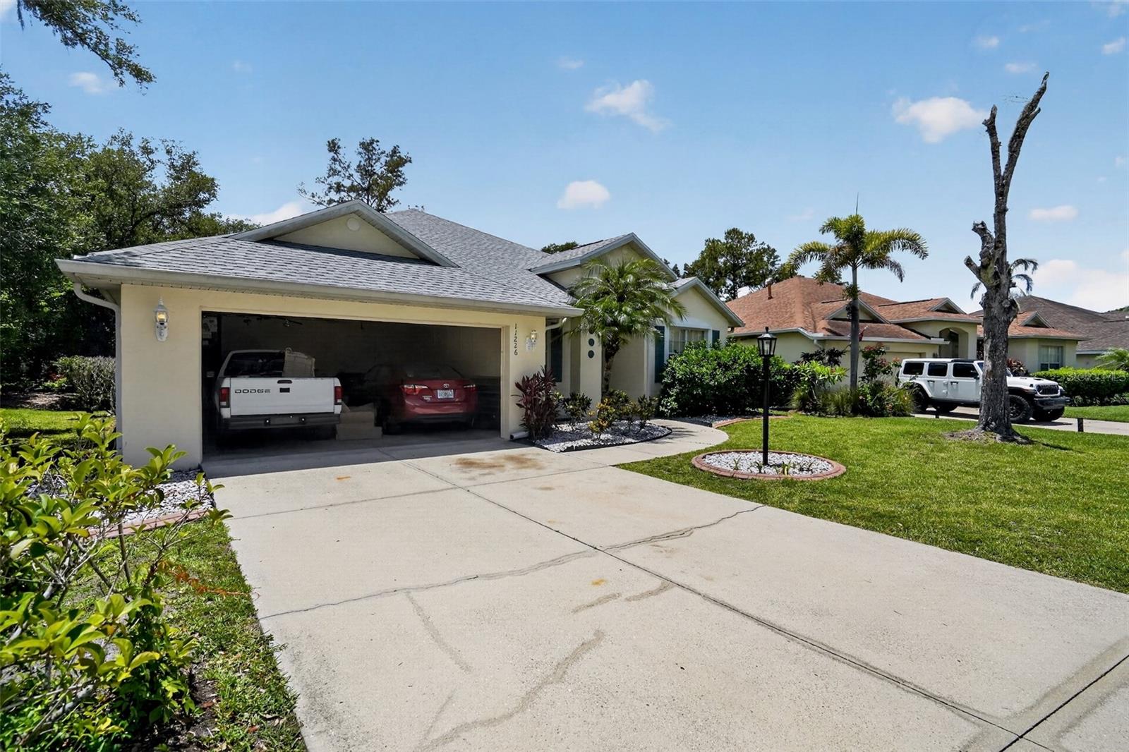 11226 Primrose Cir Property Photo 6