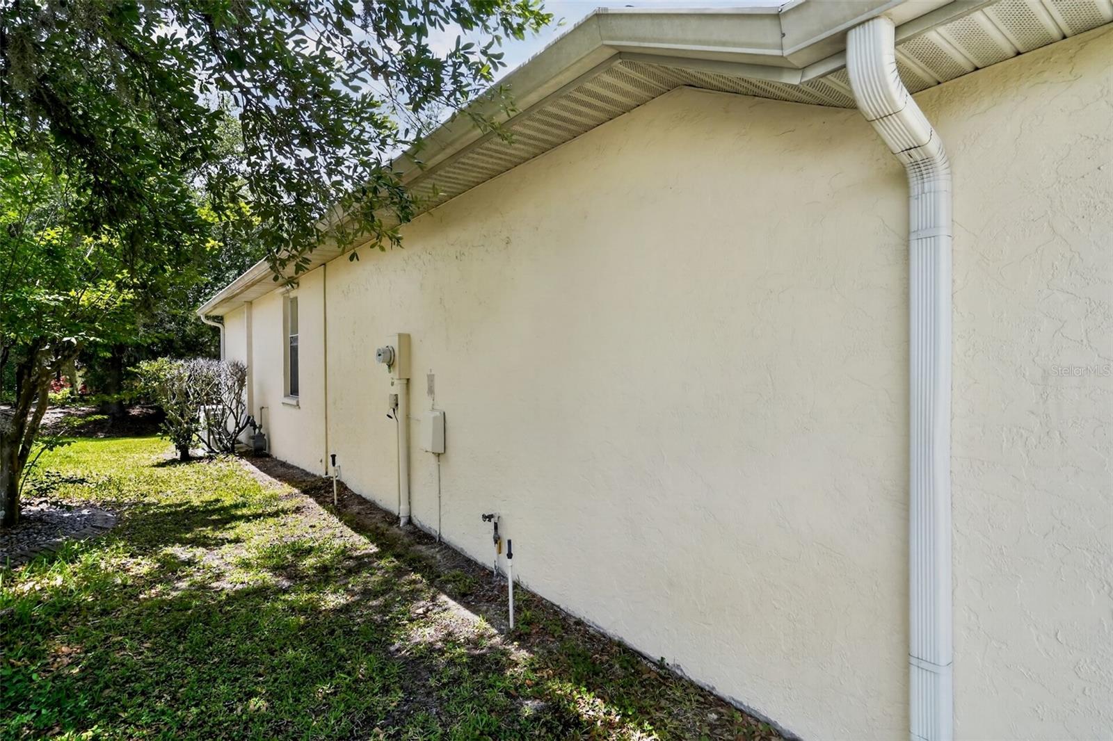 11226 Primrose Cir Property Photo 16