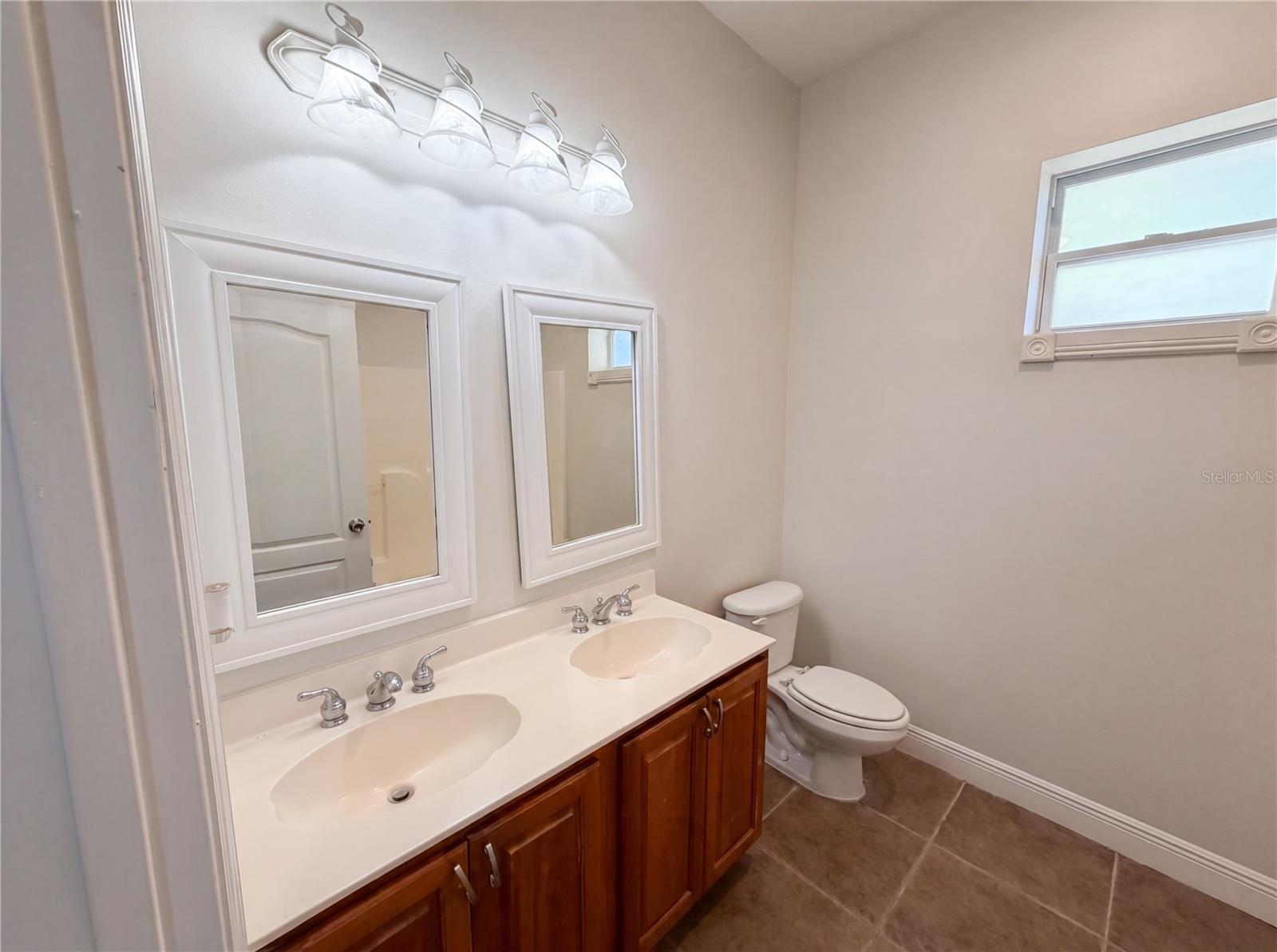 375 Nora Ave Property Photo 12