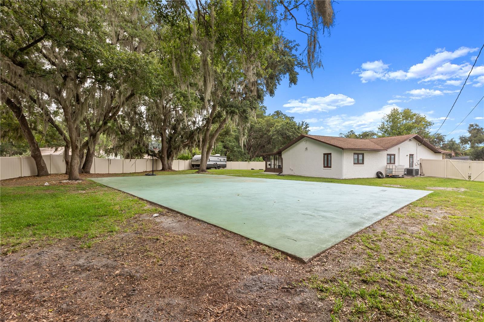 1577 Starfish St Property Photo 28