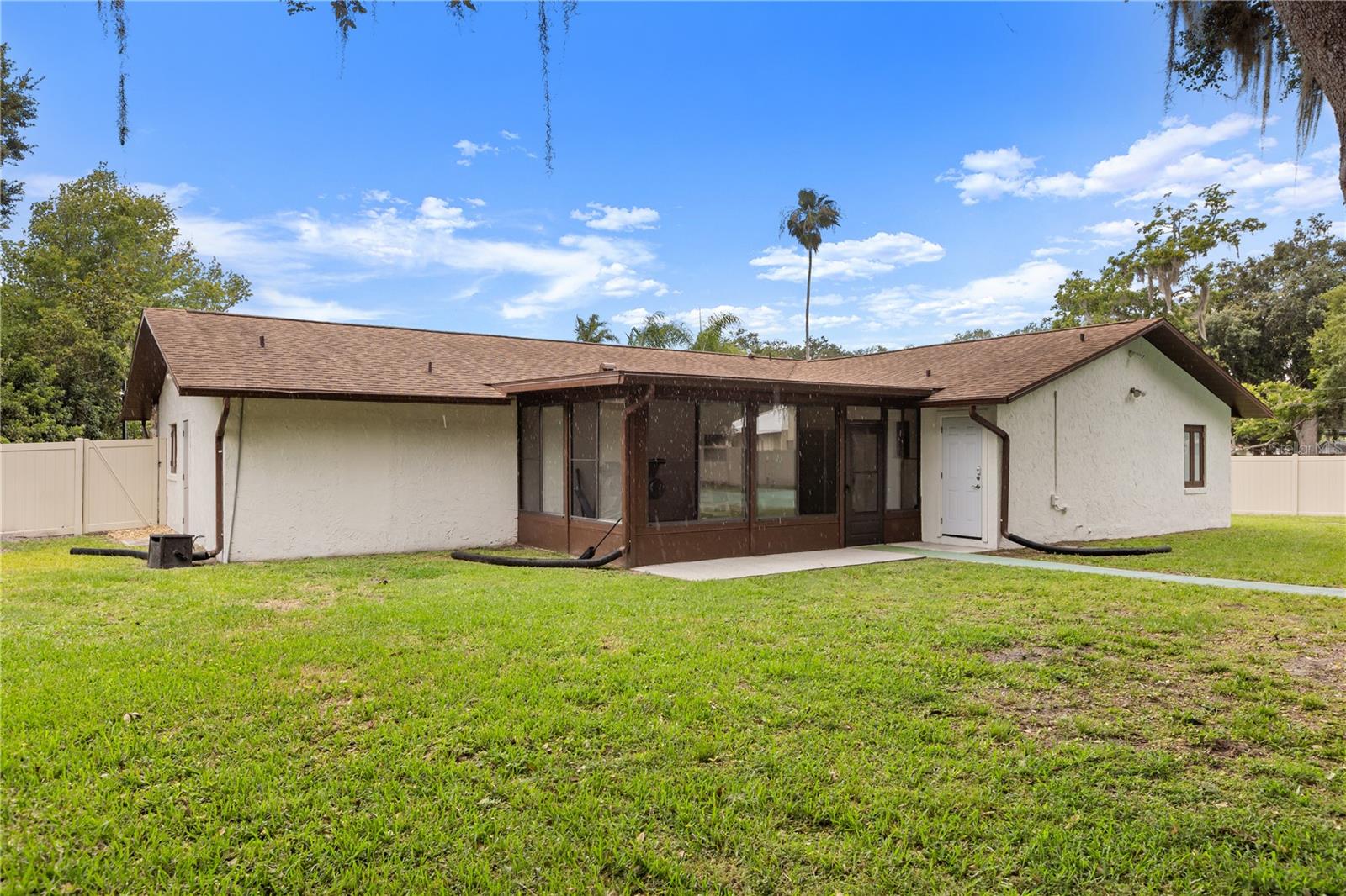 1577 Starfish St Property Photo 30