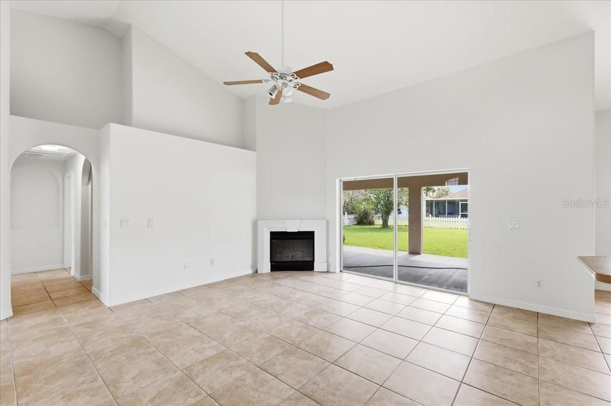 4303 Shoshone Ct Property Photo 4