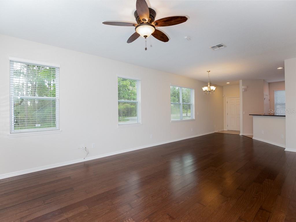 12230 Langstaff Dr Property Photo 3