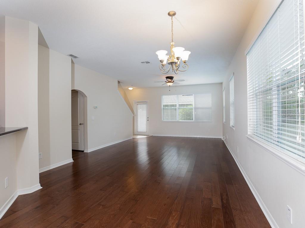 12230 Langstaff Dr Property Photo 4