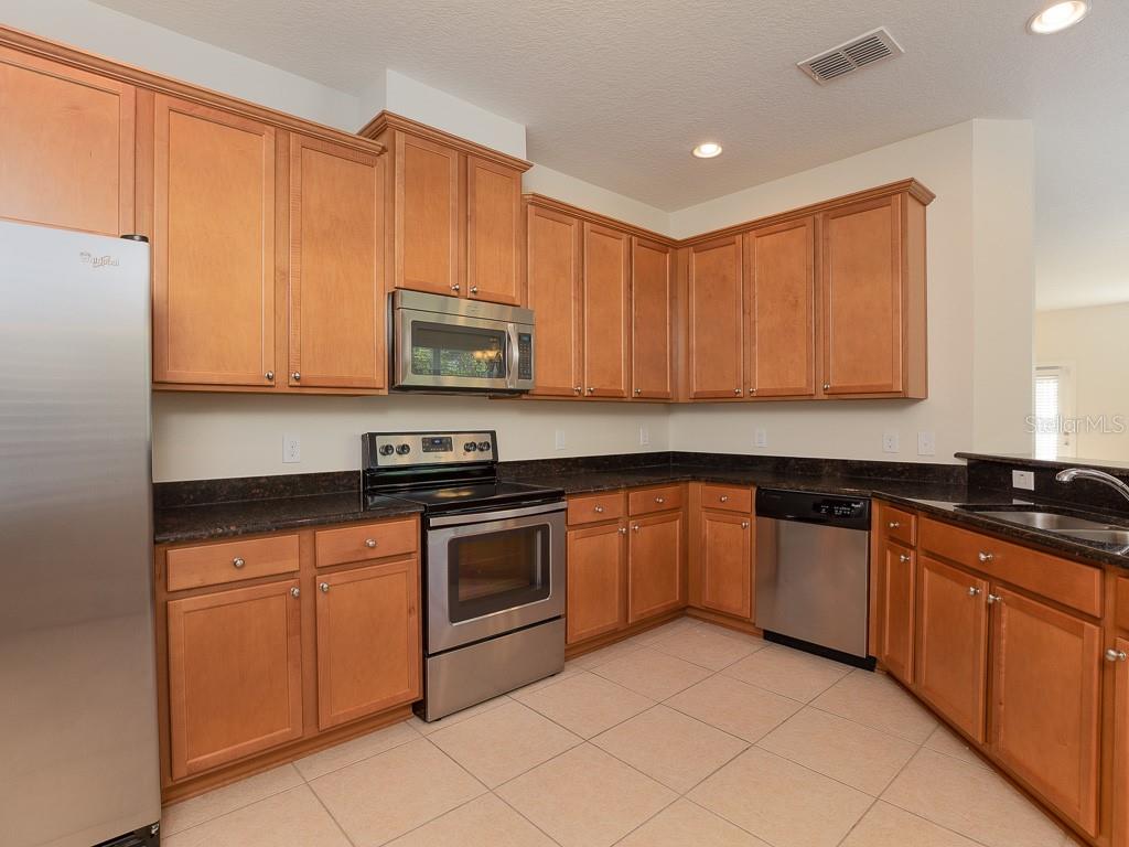 12230 Langstaff Dr Property Photo 5