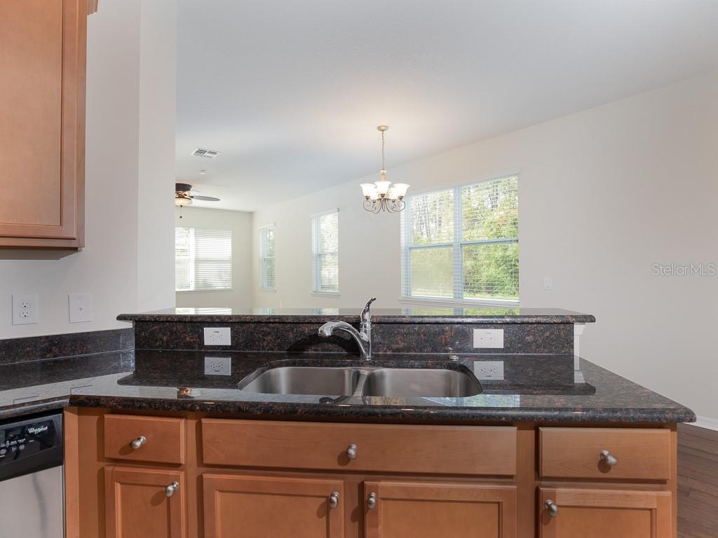 12230 Langstaff Dr Property Photo 8
