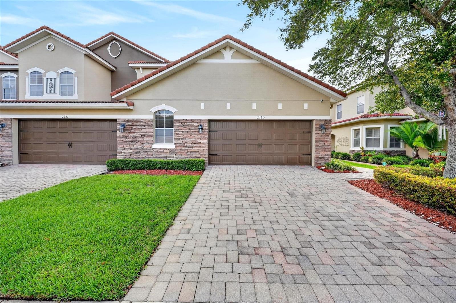 2125 VELVET LEAF DR Property Photo 1