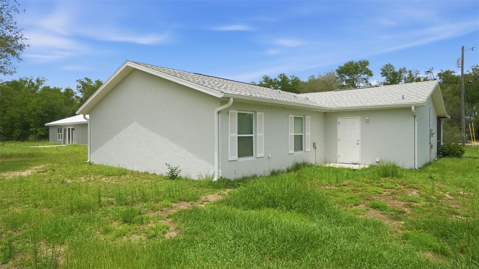 30 Maple Crse Property Photo 2
