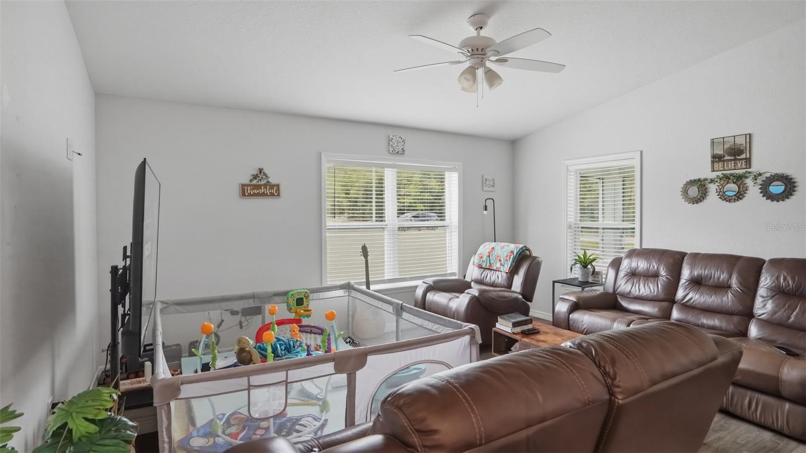 30 Maple Crse Property Photo 3