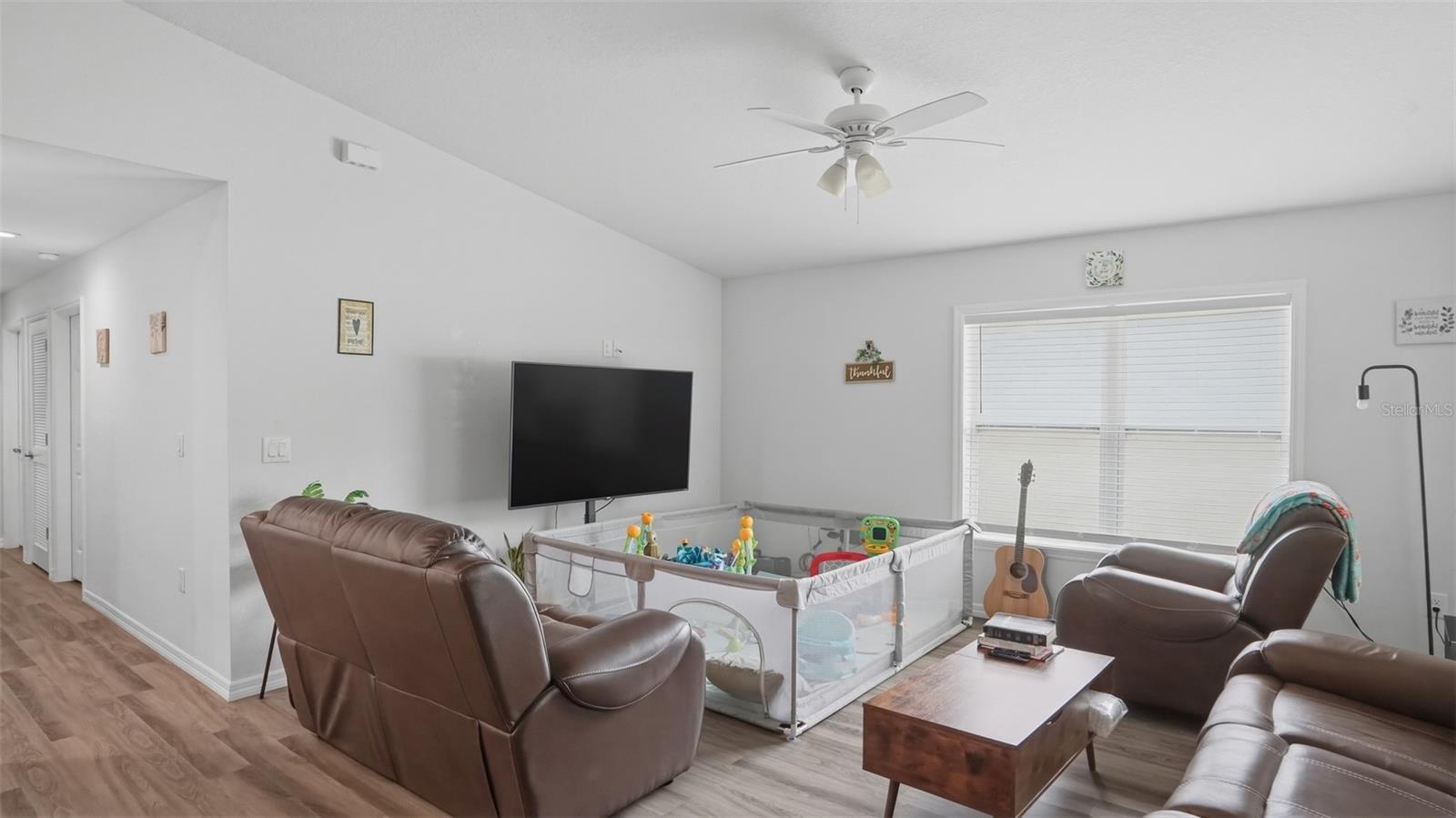 30 Maple Crse Property Photo 4