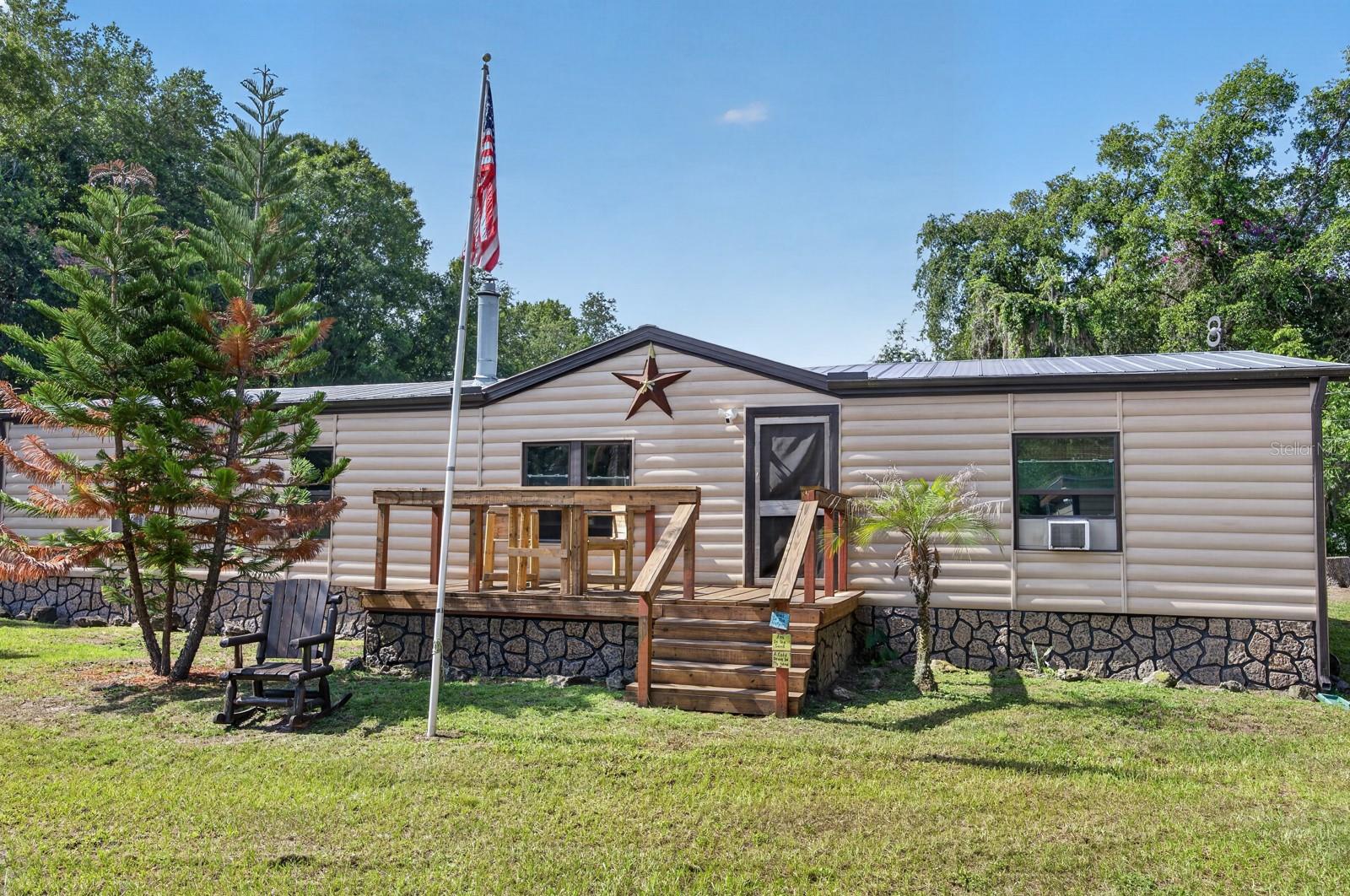 15840 BERMUDA ST Property Photo 1