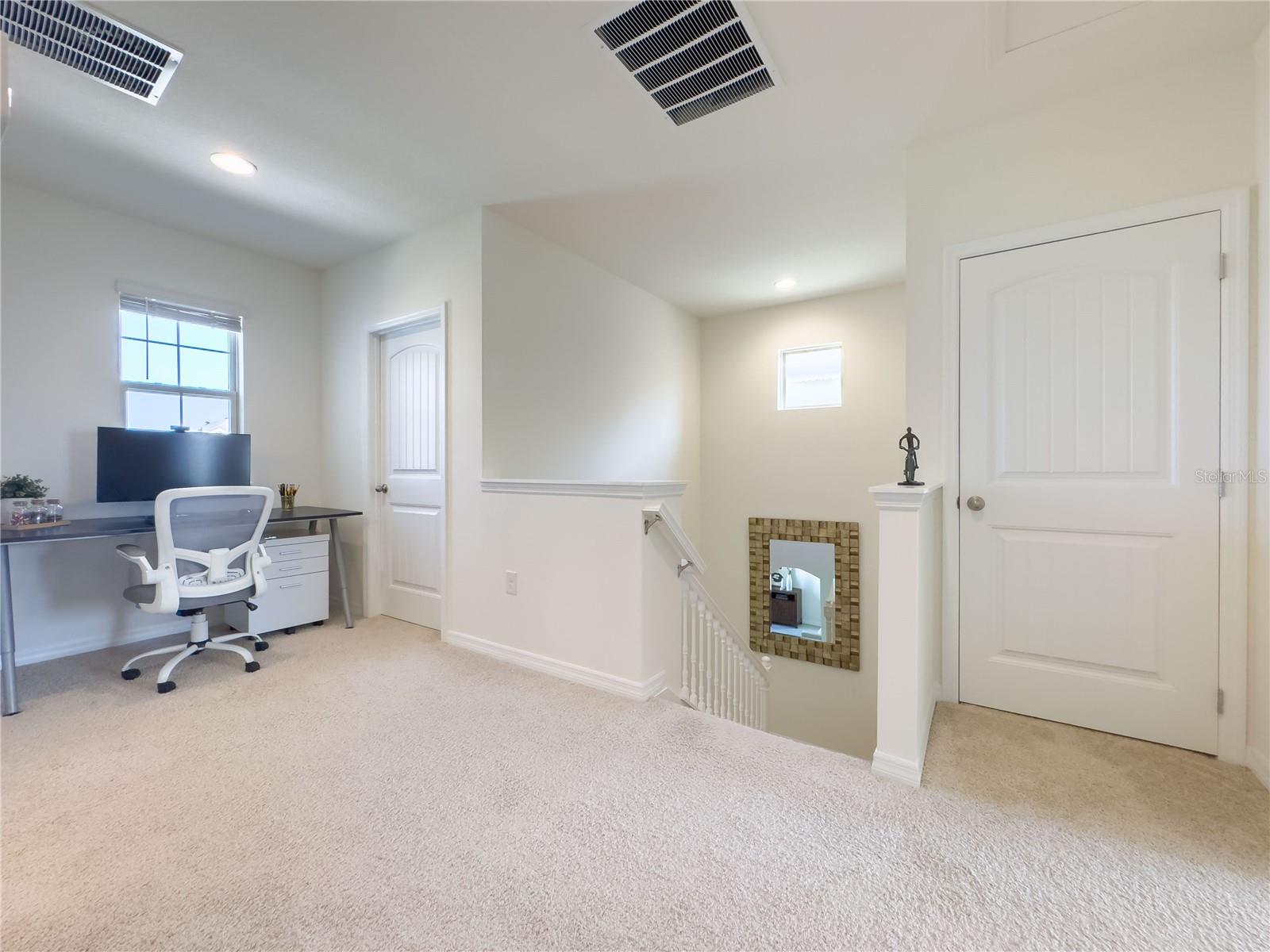 16596 Point Rock Dr Property Photo 27