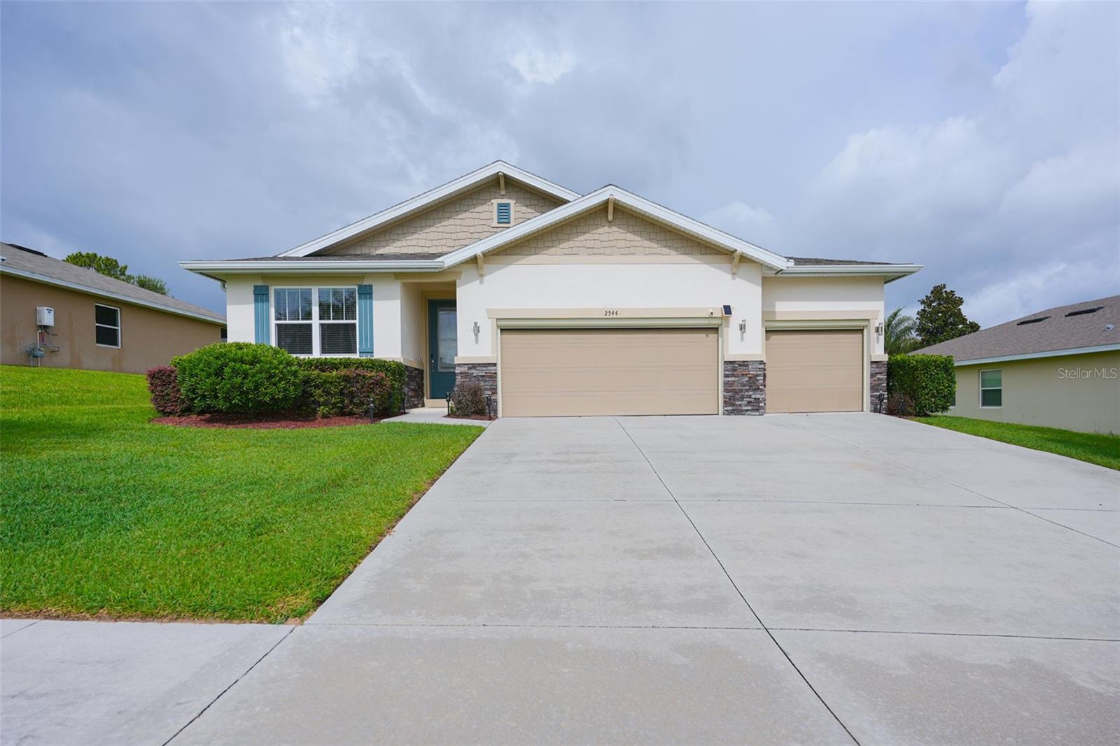 2544 Autumn Stream Dr Property Photo 4