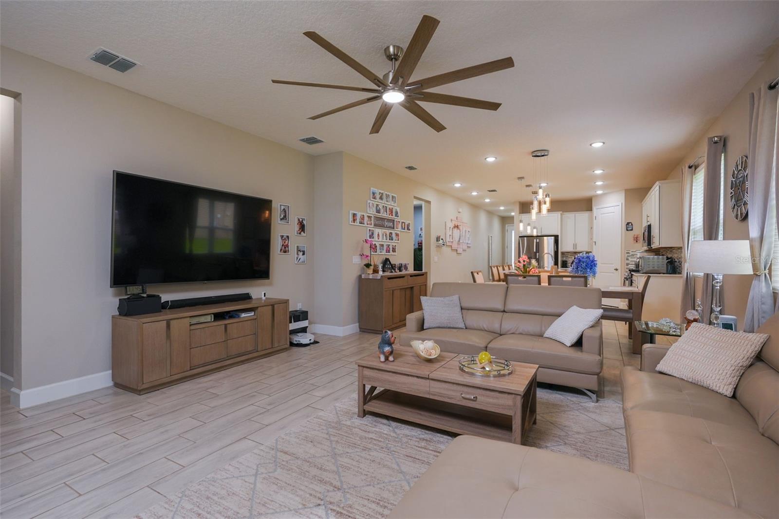 2544 Autumn Stream Dr Property Photo 22