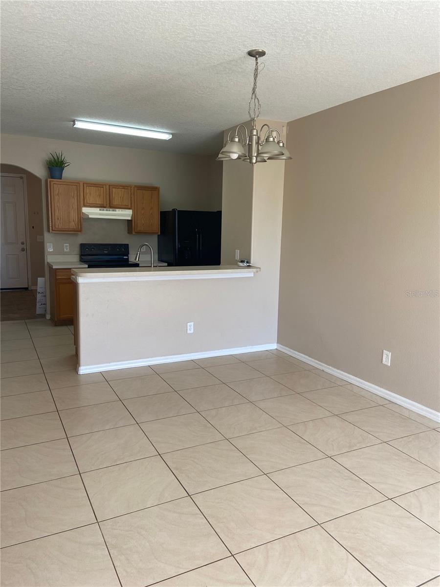 628 Madina Cir Property Photo 7