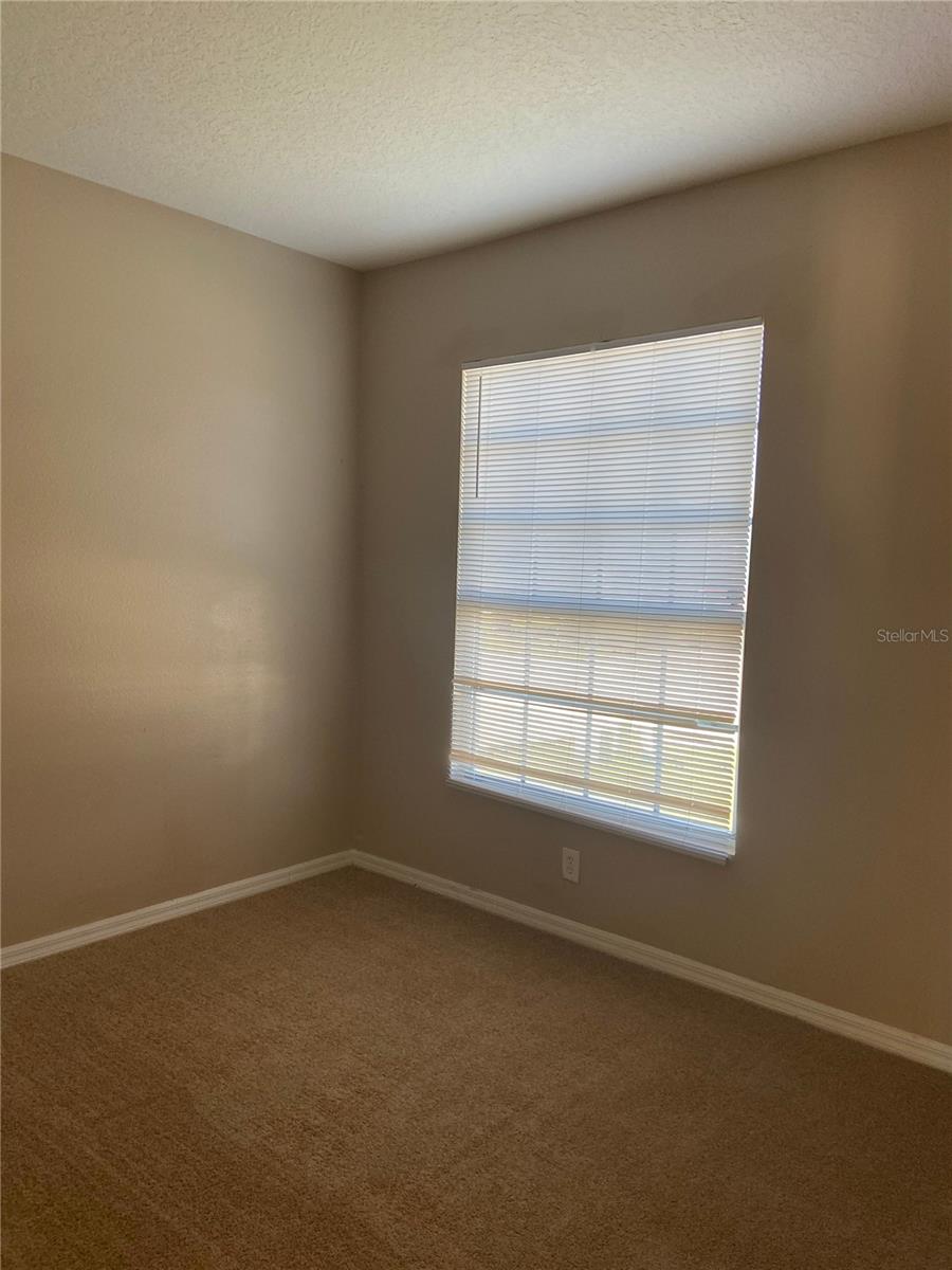 628 Madina Cir Property Photo 8