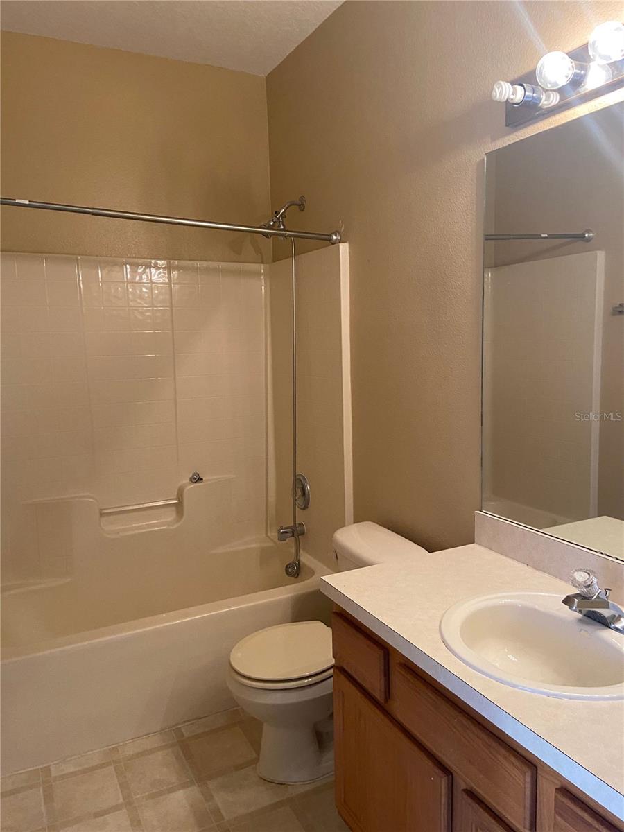 628 Madina Cir Property Photo 13