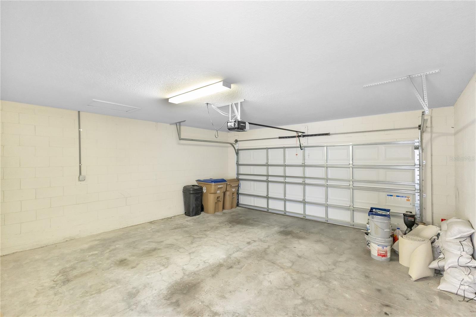 5041 Caspian St Property Photo 25