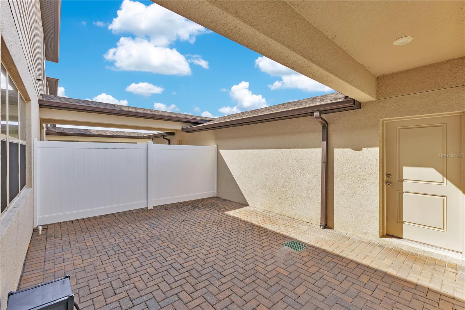 5041 Caspian St Property Photo 26
