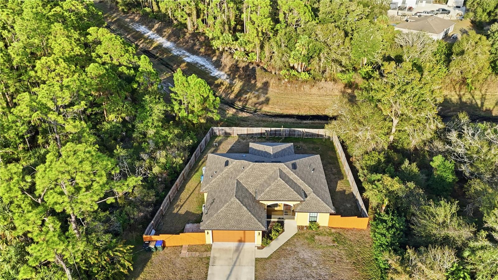 3018 Barry Rd Property Photo 3