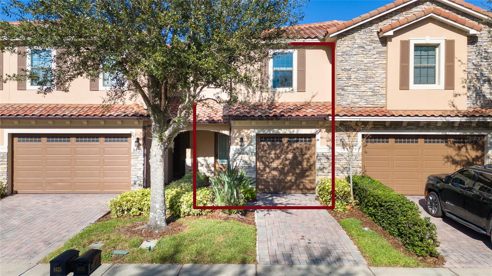 8439 Kelsall Dr Property Photo 3