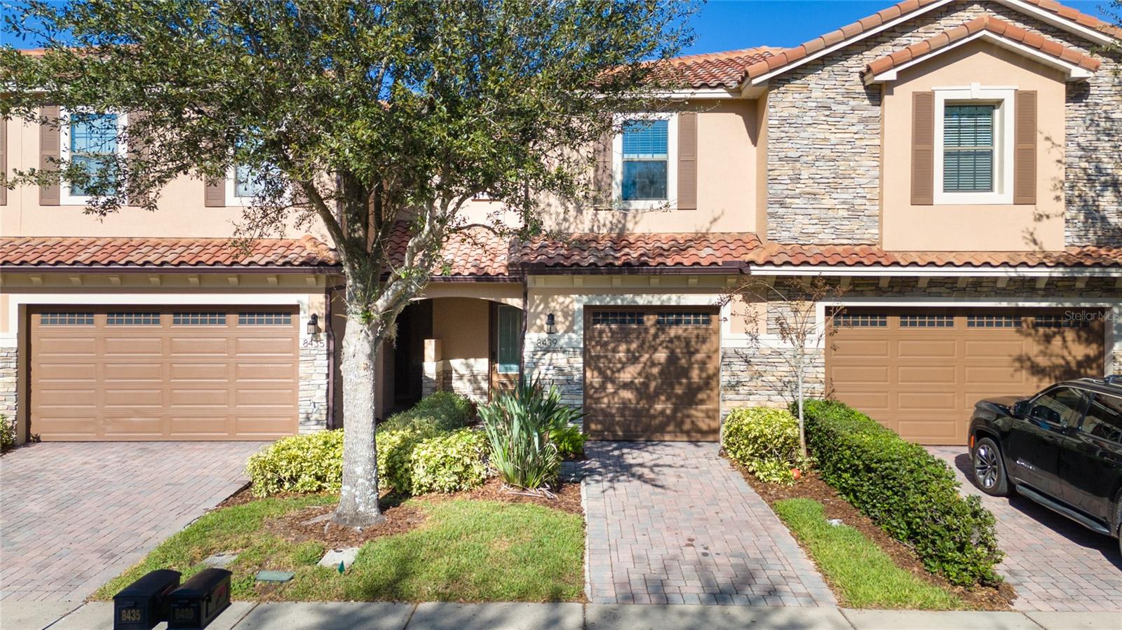 8439 Kelsall Dr Property Photo 4