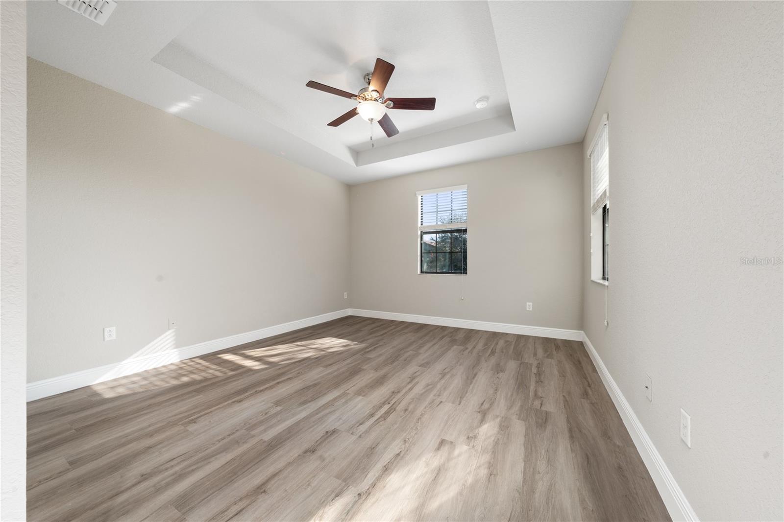 8439 Kelsall Dr Property Photo 25