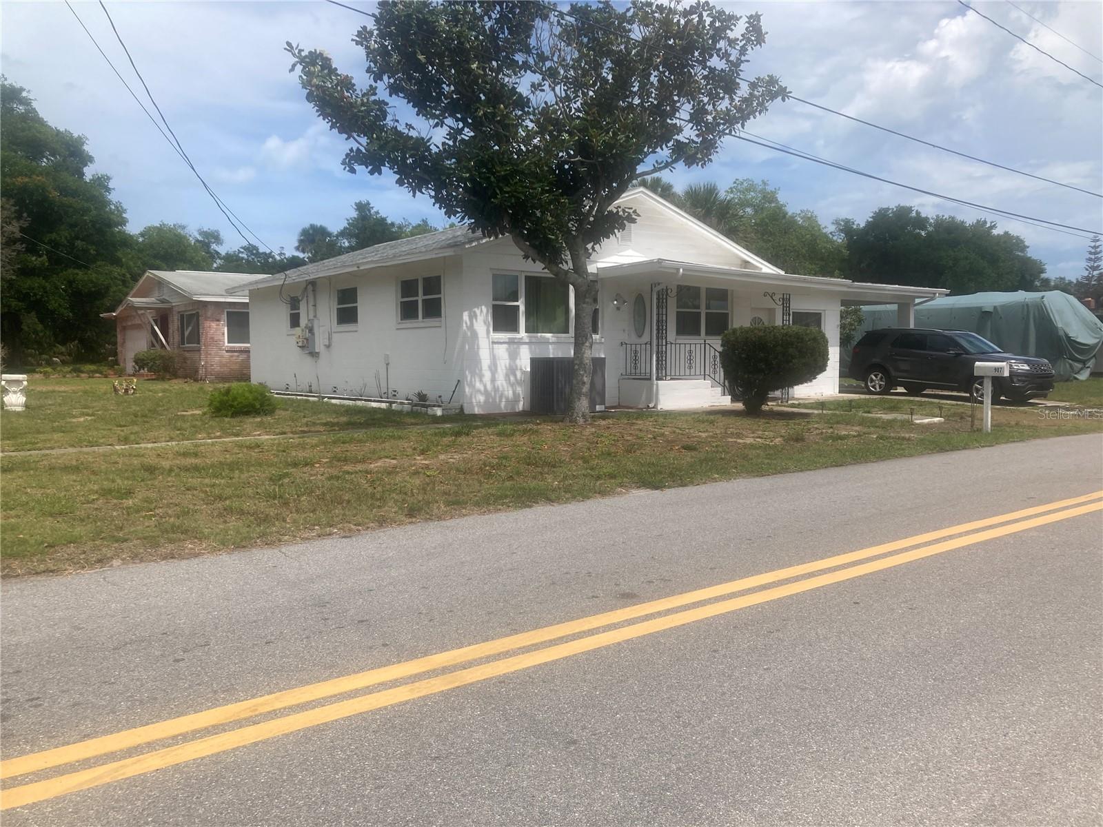 907 Sycamore St Property Photo 1