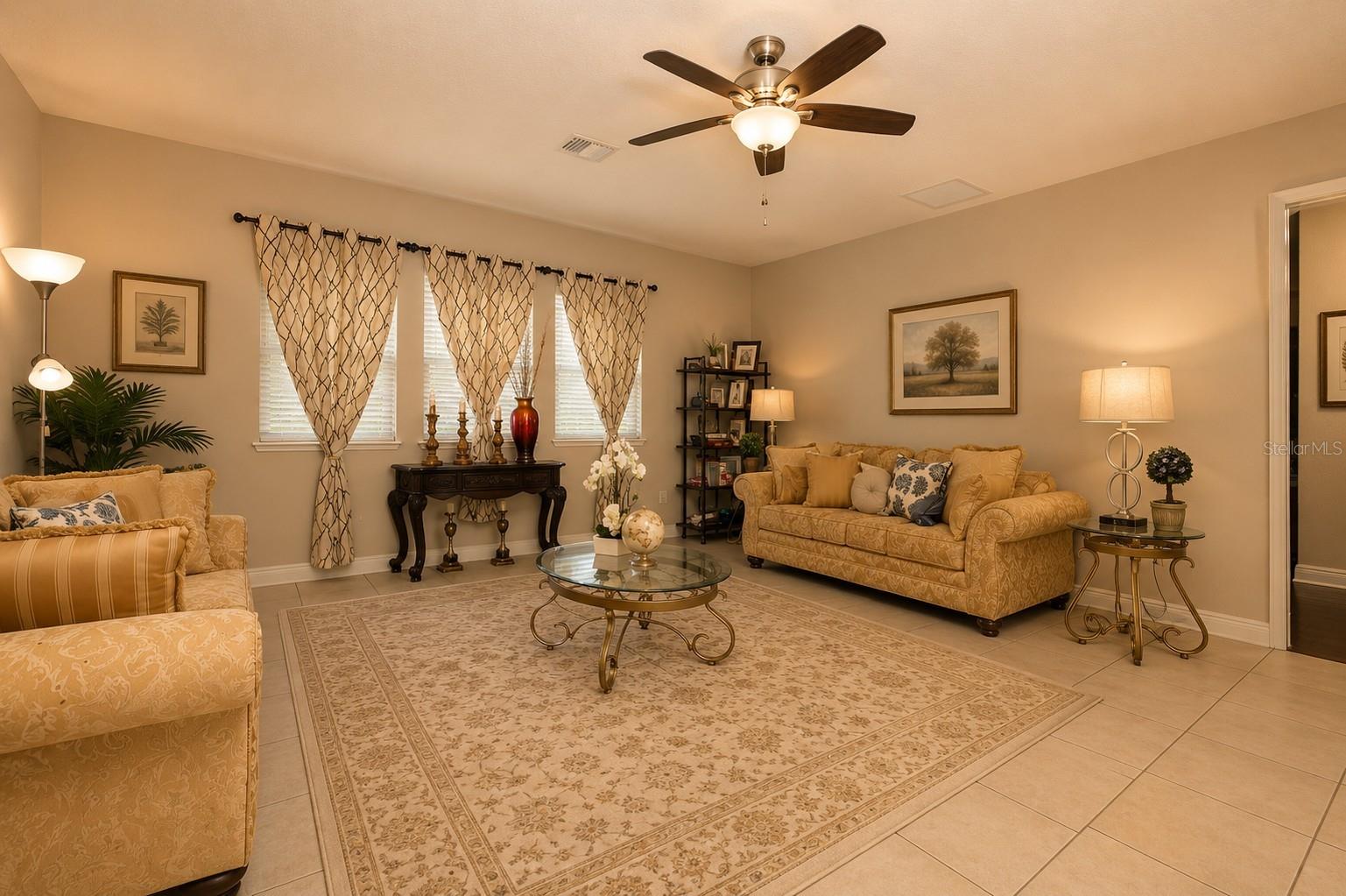15149 Canoe Pl Property Photo 14