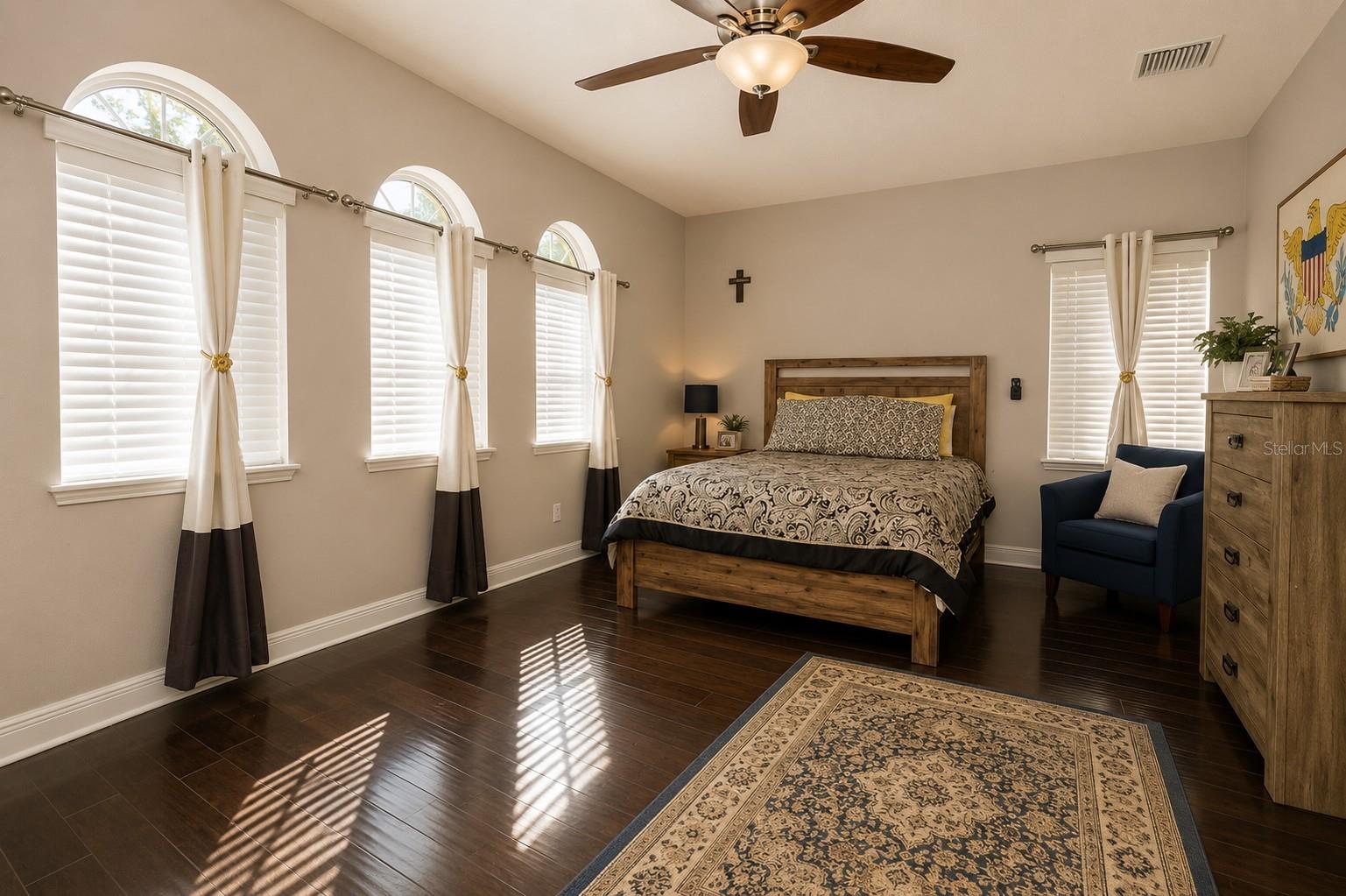 15149 Canoe Pl Property Photo 32