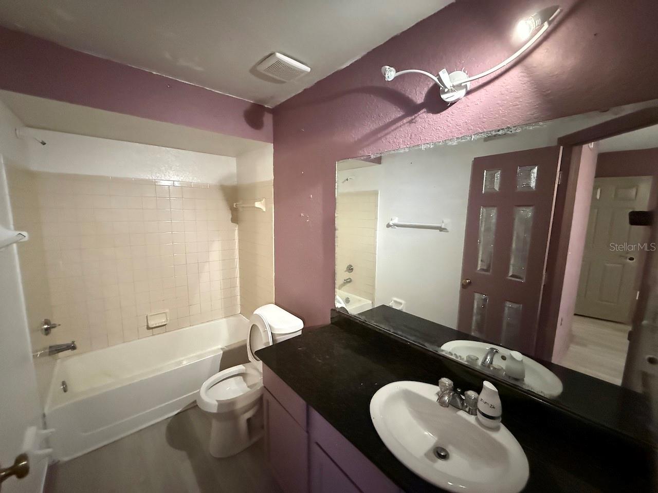 696 Youngstown Pkwy #315 Property Photo 10
