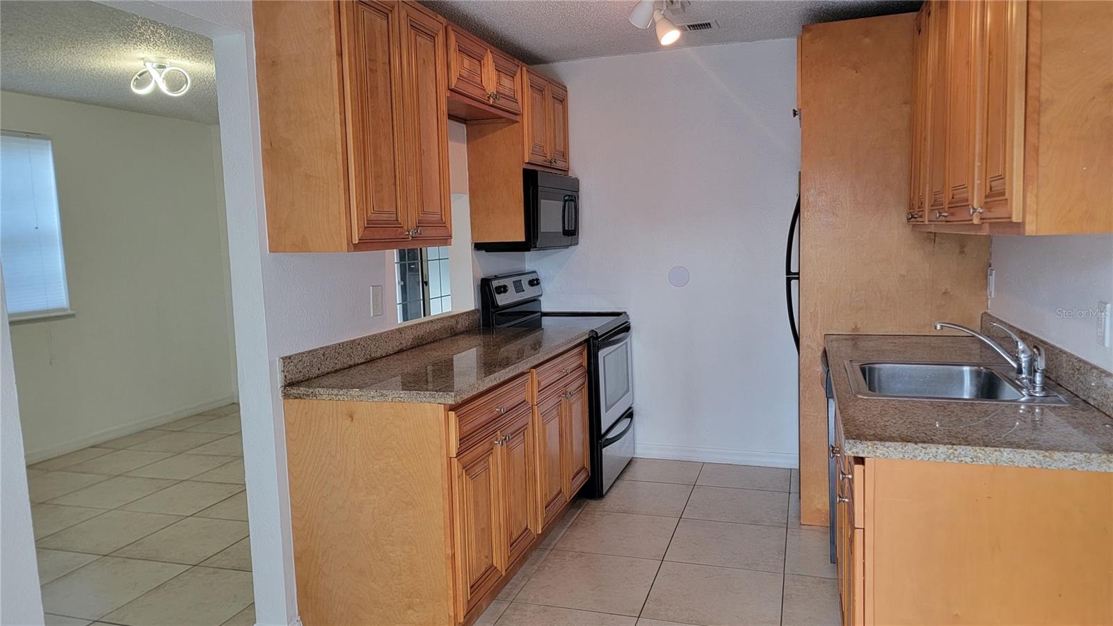 4023 Versailles Dr #4023f Property Photo 7