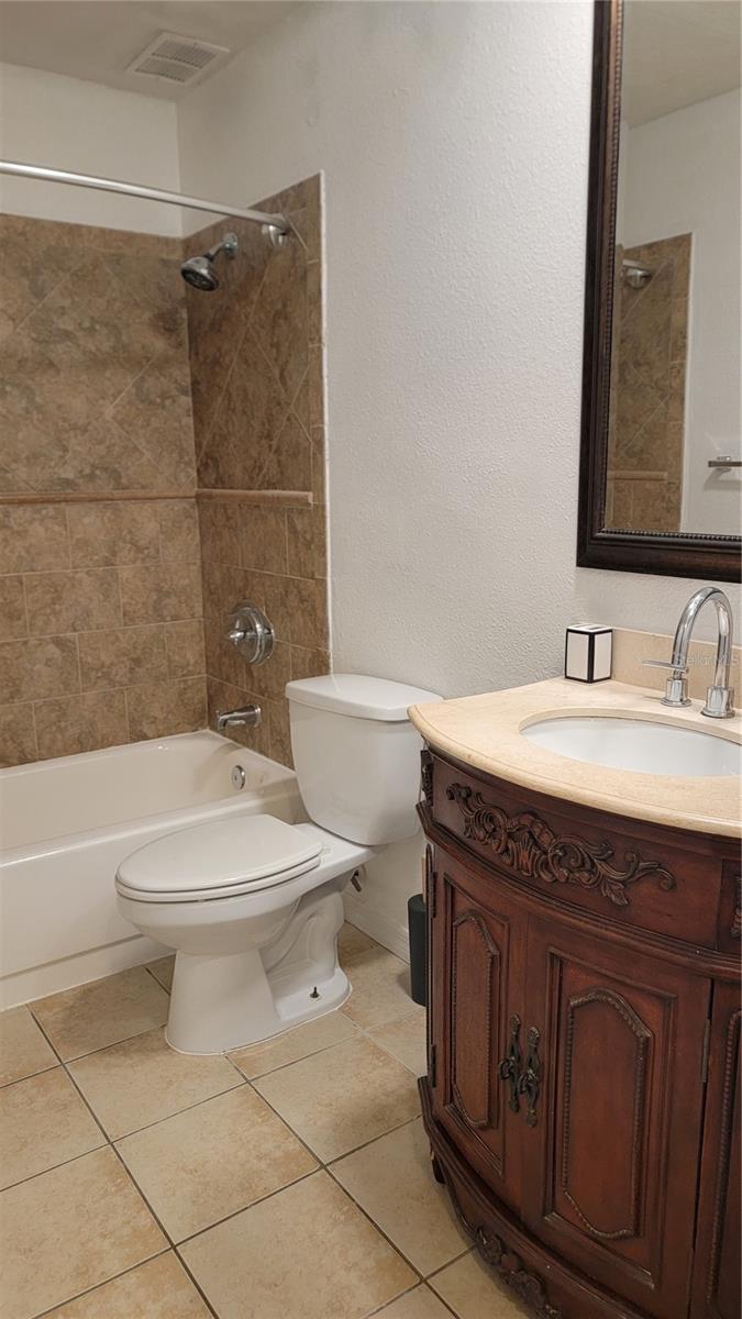 4023 Versailles Dr #4023f Property Photo 14