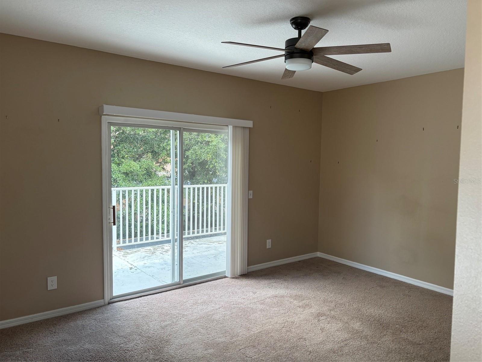 1407 Retreat Cir Property Photo 7