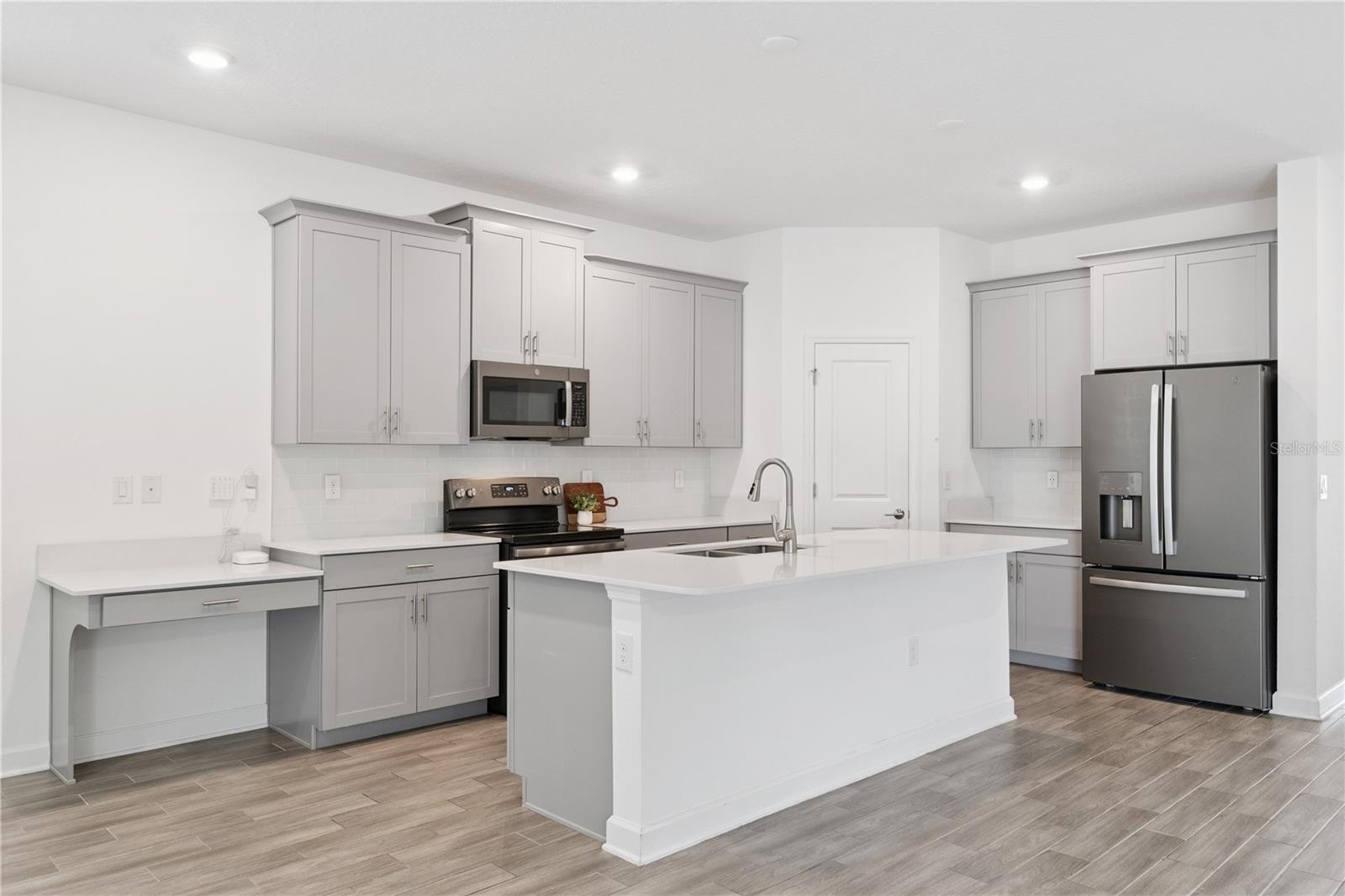 12018 Language Way Property Photo 11