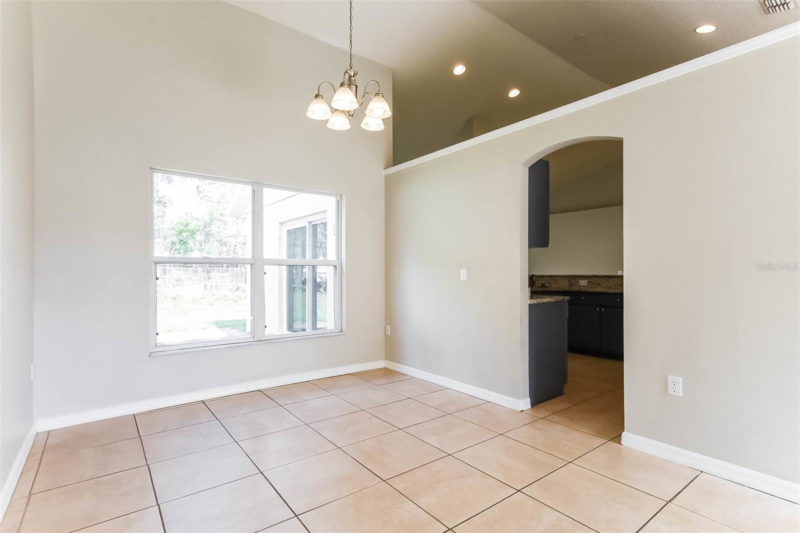 2807 Arbour Trail Ct Property Photo 6