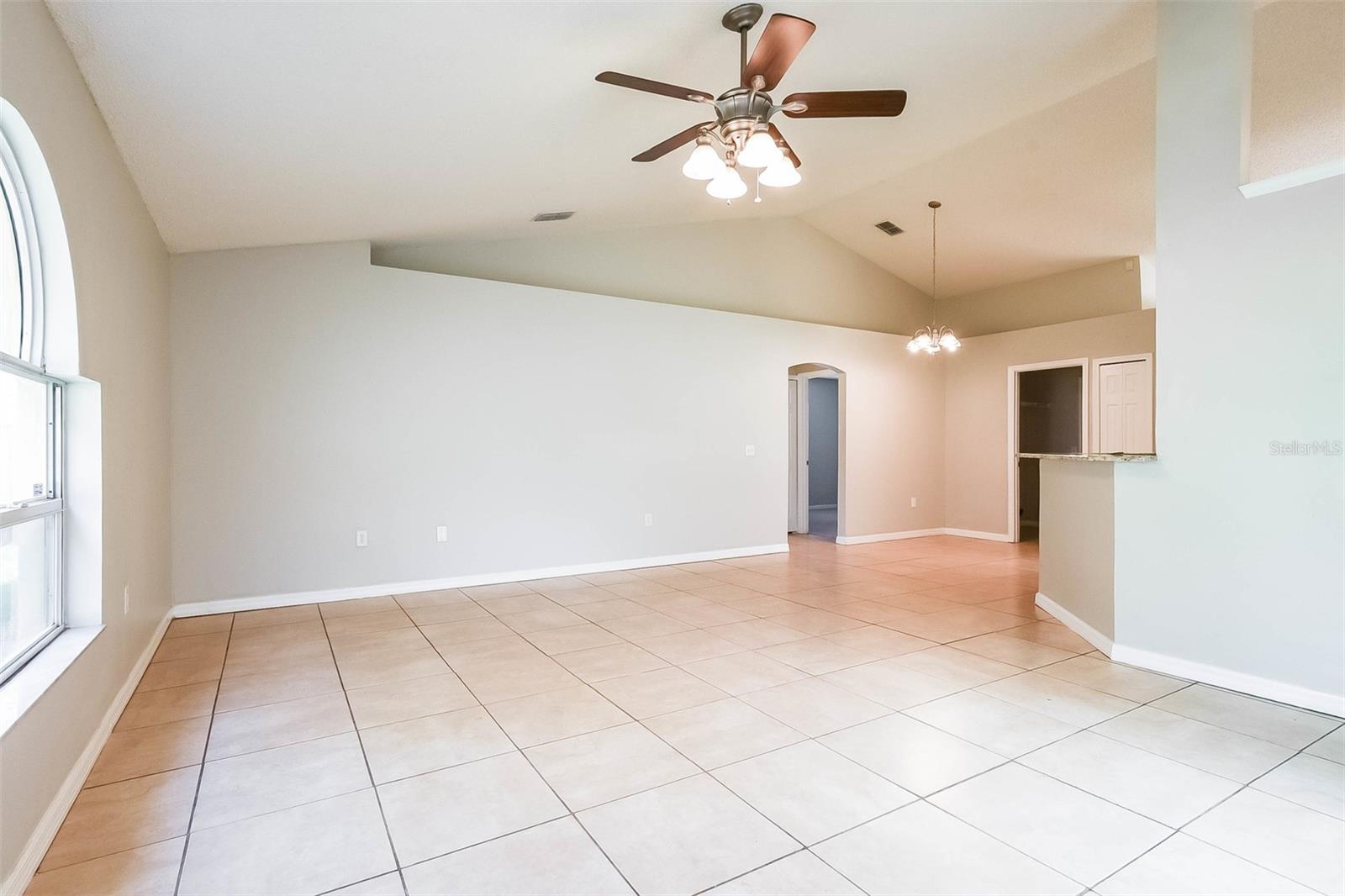2807 Arbour Trail Ct Property Photo 9