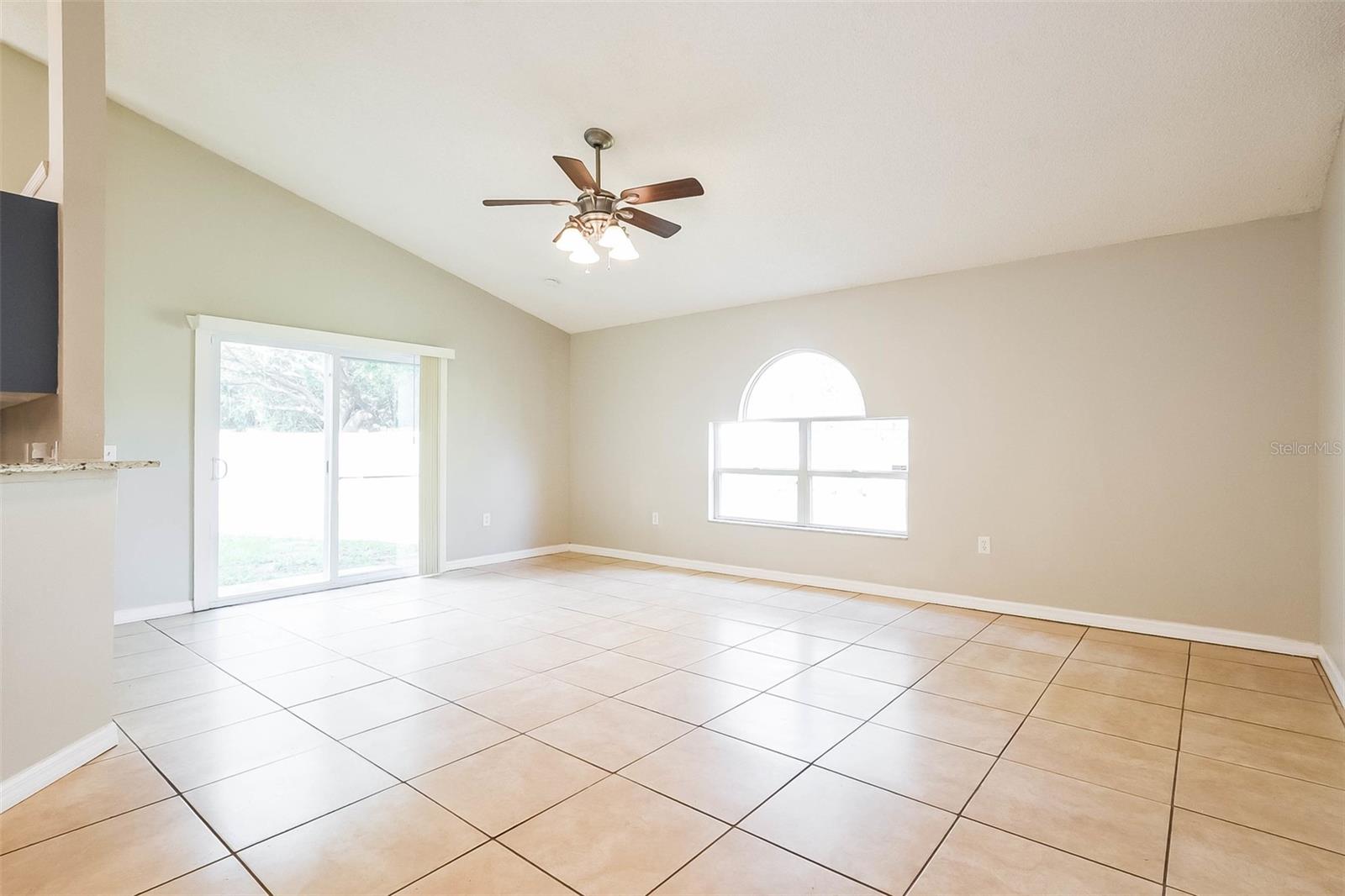 2807 Arbour Trail Ct Property Photo 10