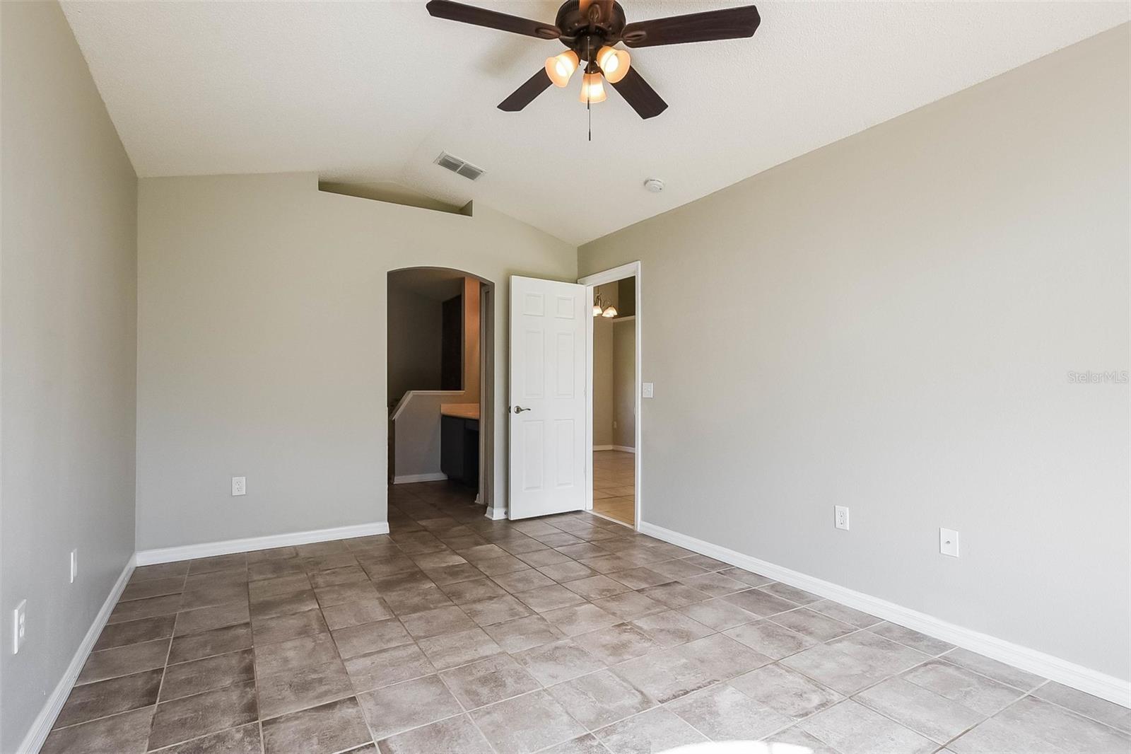 2807 Arbour Trail Ct Property Photo 12