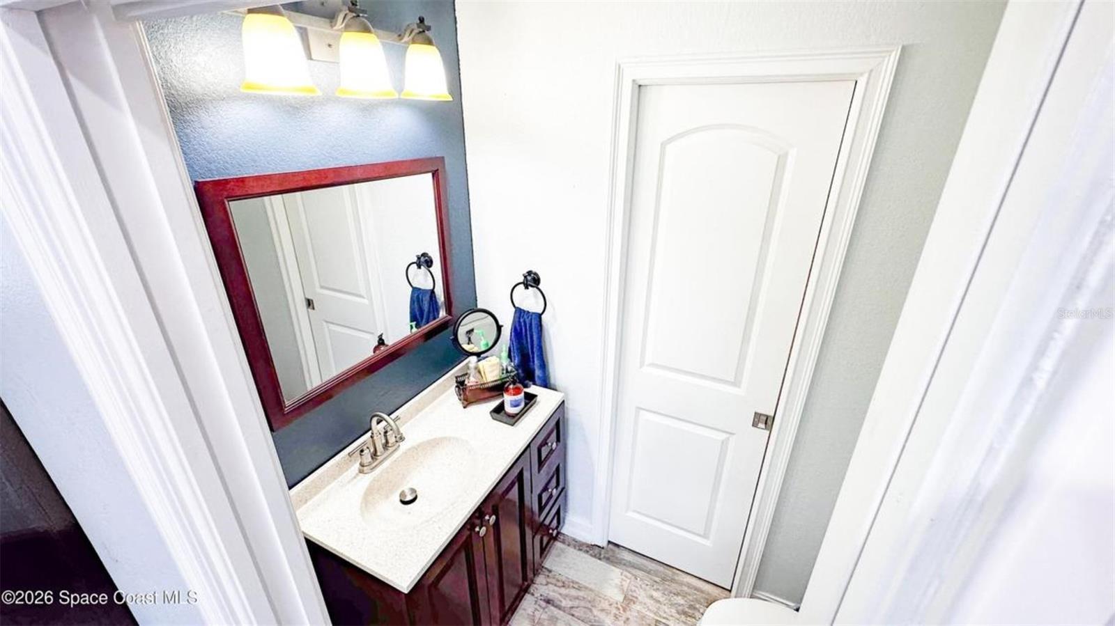 308 Bellair Dr Property Photo 36