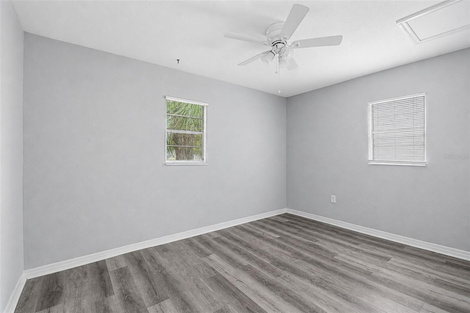 6726 S Dauphin Ave Property Photo 19