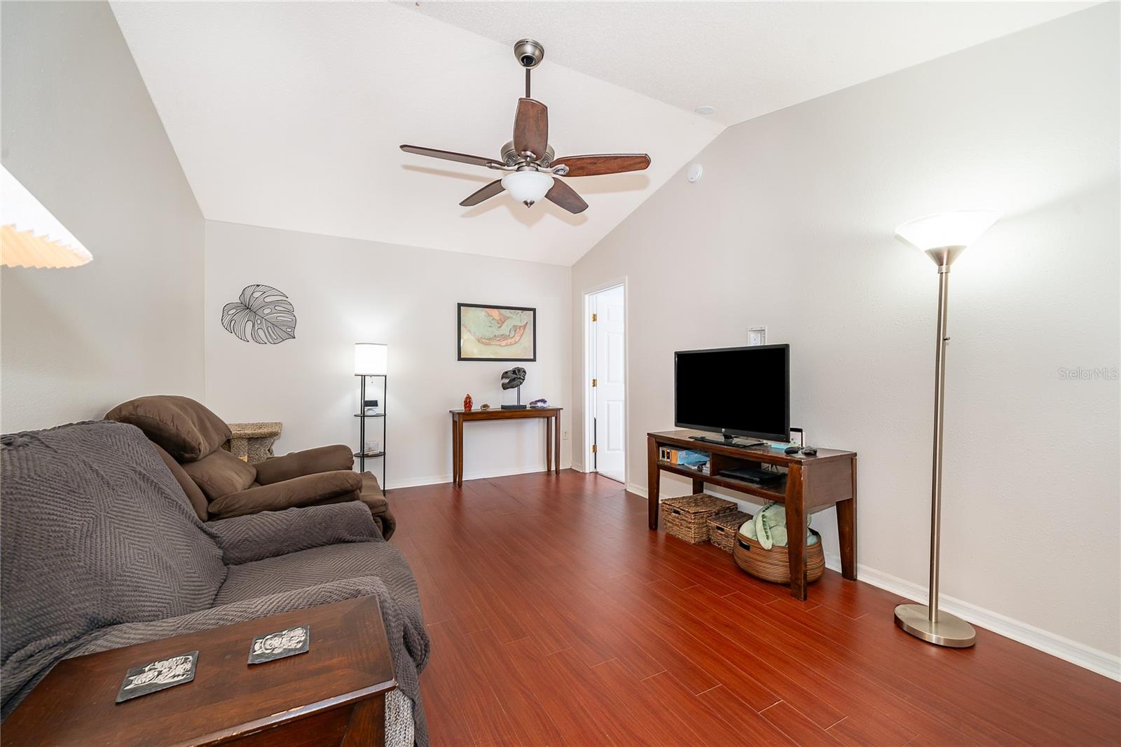 520 Via Verona Ln #203 Property Photo 11