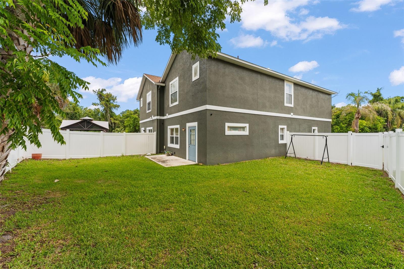 1880 Peterson Pl Property Photo 32