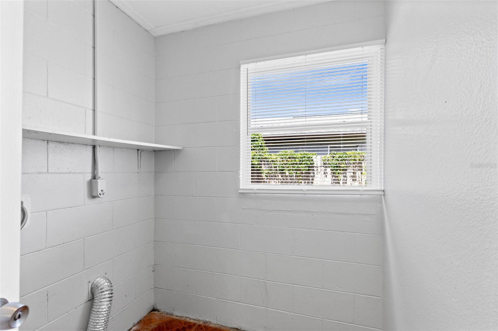 3432 Harry St Property Photo 12