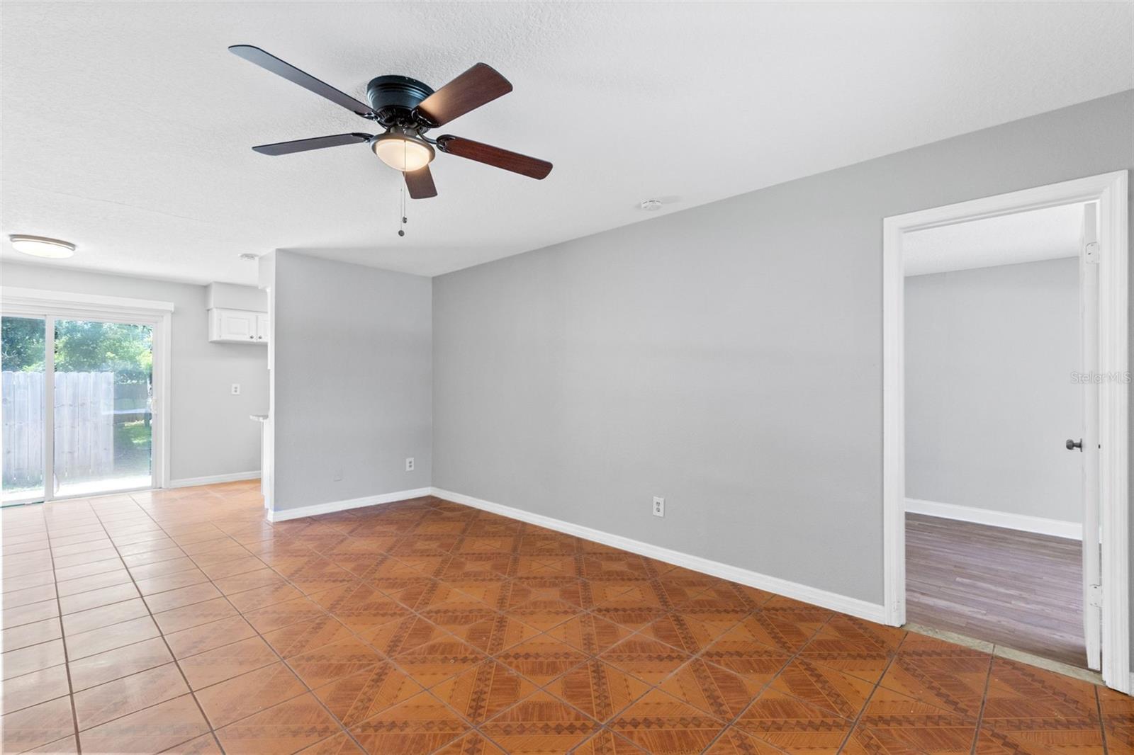 3432 Harry St Property Photo 13
