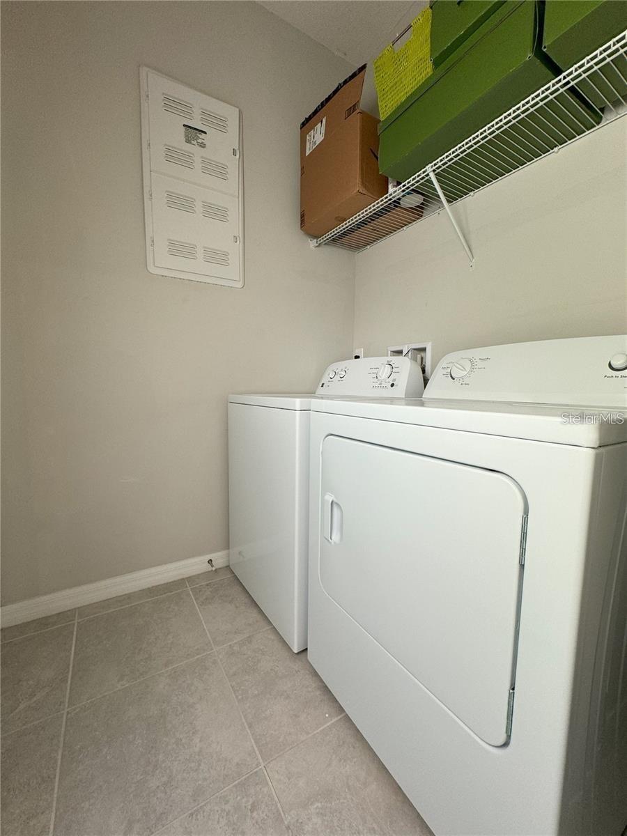 5032 Walker St Property Photo 13